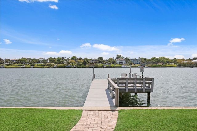 109 POINCIANA LANE, Largo, FL 33770