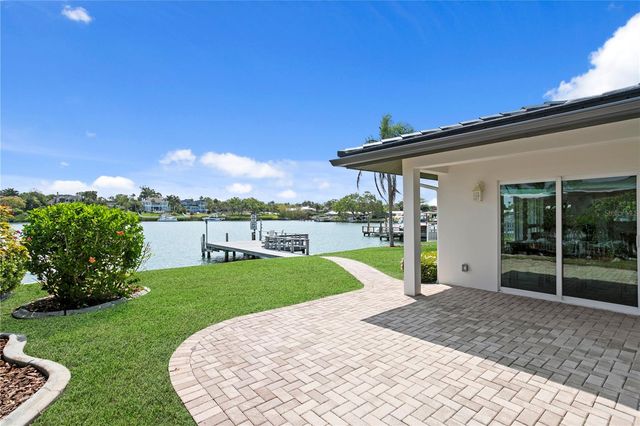 109 POINCIANA LANE, Largo, FL 33770