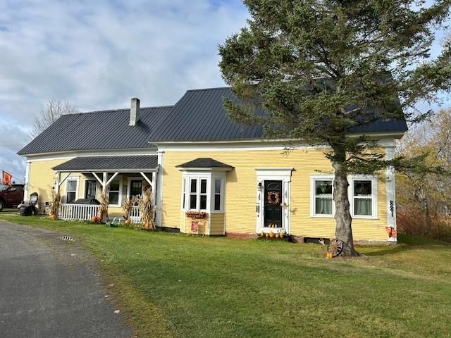 881 South Hill Road, Stewartstown, NH 03576