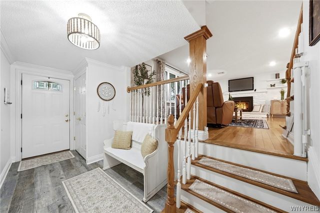 5239 Ledge Lane, Clarence, NY 14221