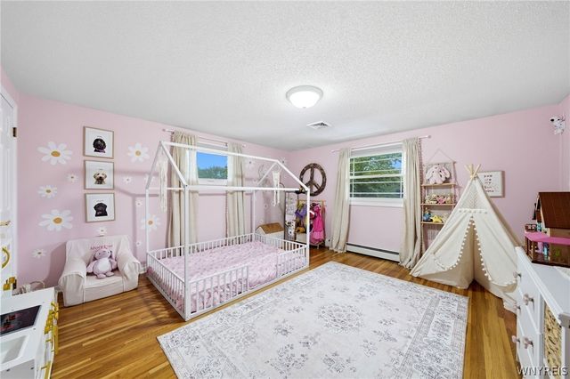 5239 Ledge Lane, Clarence, NY 14221