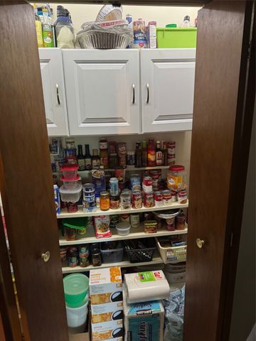 6657 E 78th Street S, Newton, IA 50208