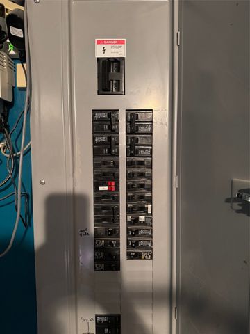 6657 E 78th Street S, Newton, IA 50208