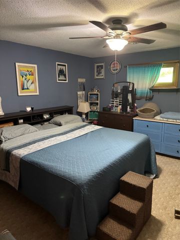 6657 E 78th Street S, Newton, IA 50208