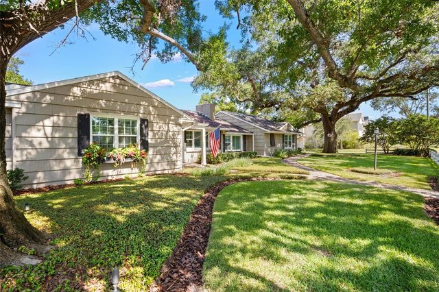 1035 S STERLING AVENUE, Tampa, FL 33629
