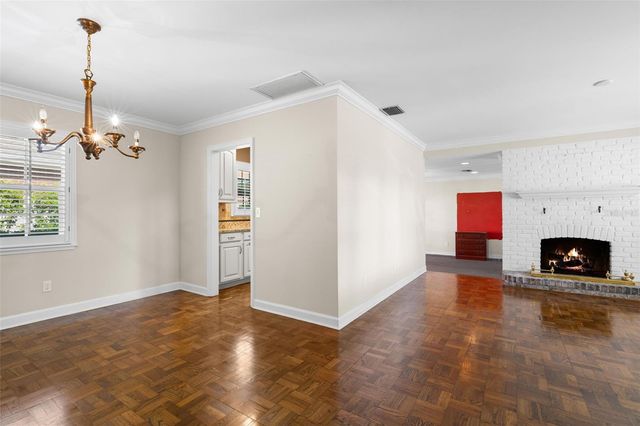 1035 S STERLING AVENUE, Tampa, FL 33629