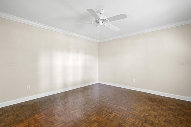 1035 S STERLING AVENUE, Tampa, FL 33629