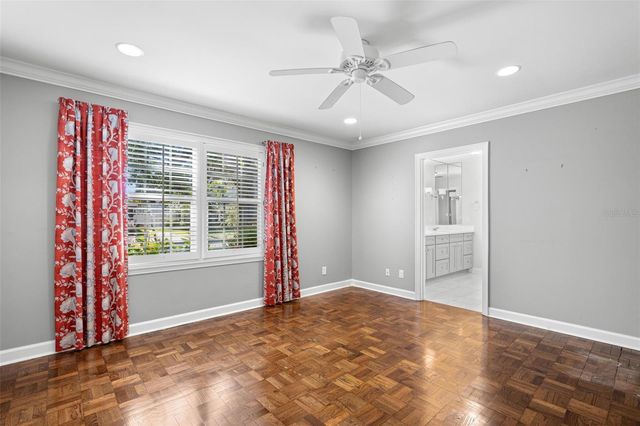 1035 S STERLING AVENUE, Tampa, FL 33629