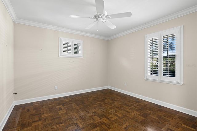 1035 S STERLING AVENUE, Tampa, FL 33629