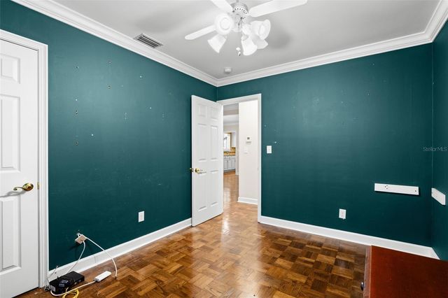 1035 S STERLING AVENUE, Tampa, FL 33629