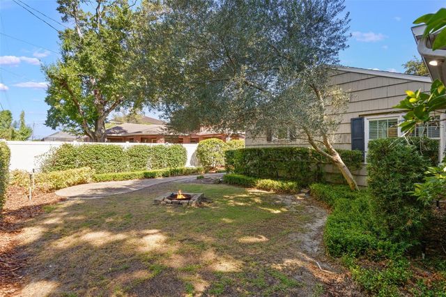 1035 S STERLING AVENUE, Tampa, FL 33629