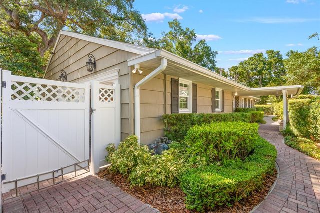 1035 S STERLING AVENUE, Tampa, FL 33629
