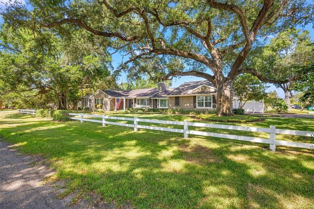 1035 S STERLING AVENUE, Tampa, FL 33629