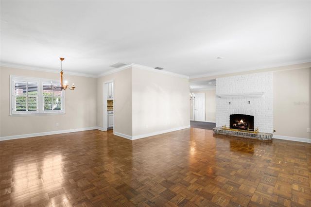 1035 S STERLING AVENUE, Tampa, FL 33629