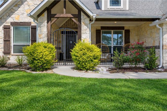 15516 Forest Grove Drive, Willis, TX 77378