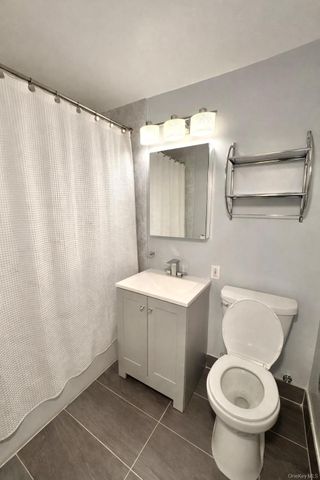 245 Rumsey Road 3E, Yonkers, NY 10701
