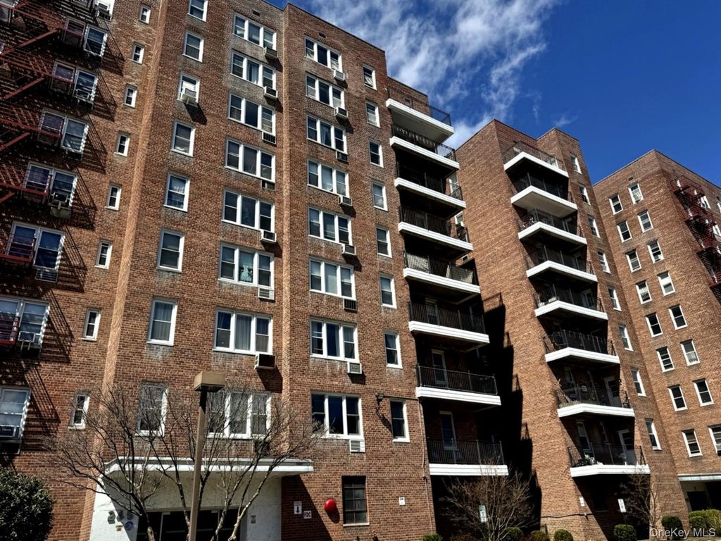 245 Rumsey Road 3E, Yonkers, NY 10701
