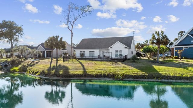 146 Harbor Lights Dr., Surfside Beach, SC 29575