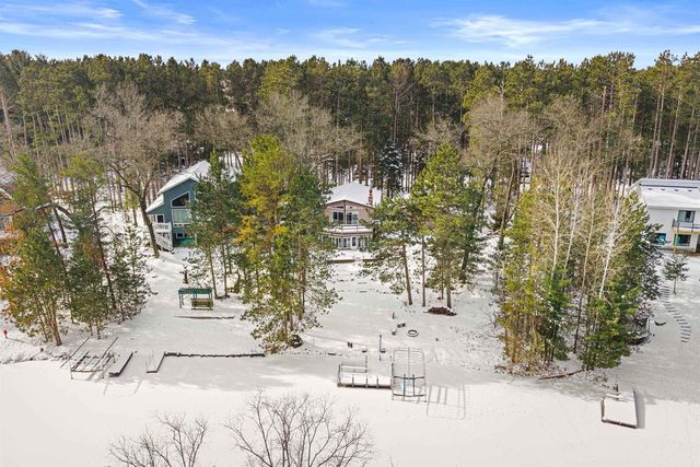 1074 E Queens Way, Nekoosa, WI 54457