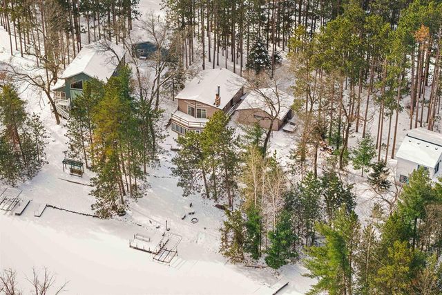 1074 E Queens Way, Nekoosa, WI 54457