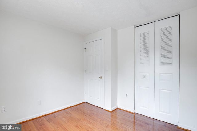 1604 BARNSTEAD DR, Reston, VA 20194