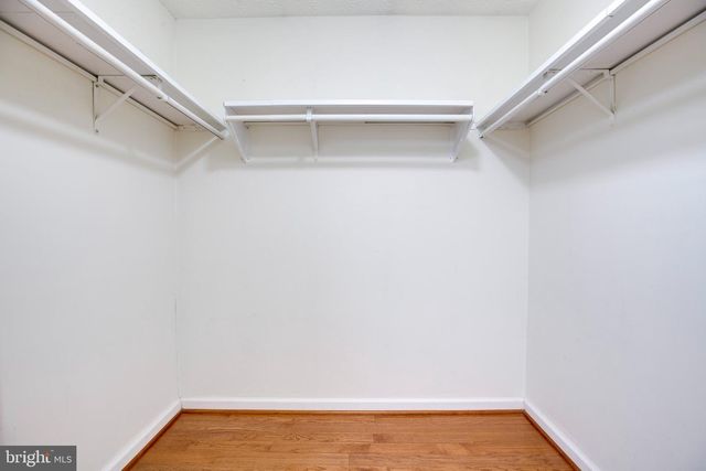 1604 BARNSTEAD DR, Reston, VA 20194