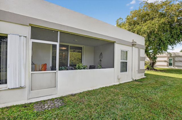 9215 Flynn Circle 8, Boca Raton, FL 33496