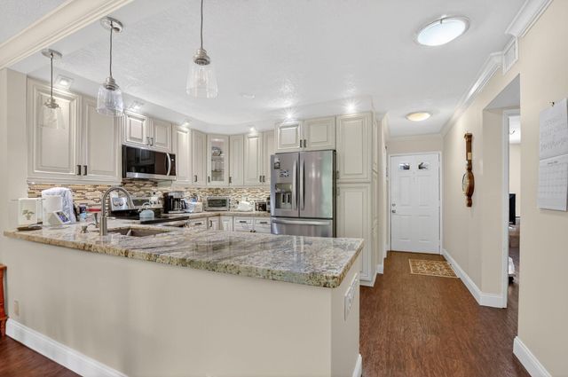 9215 Flynn Circle 8, Boca Raton, FL 33496