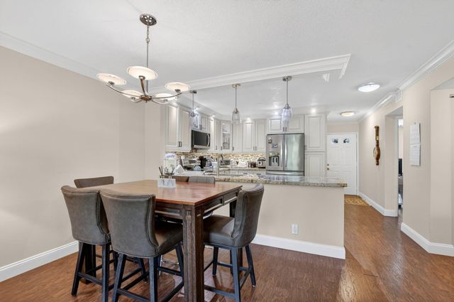 9215 Flynn Circle 8, Boca Raton, FL 33496