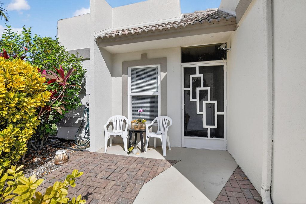 9215 Flynn Circle 8, Boca Raton, FL 33496