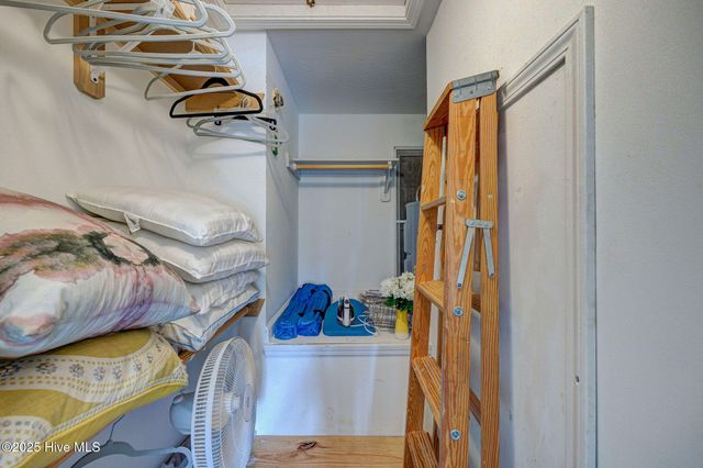 300 Spencer Farlow Drive H, Carolina Beach, NC 28428