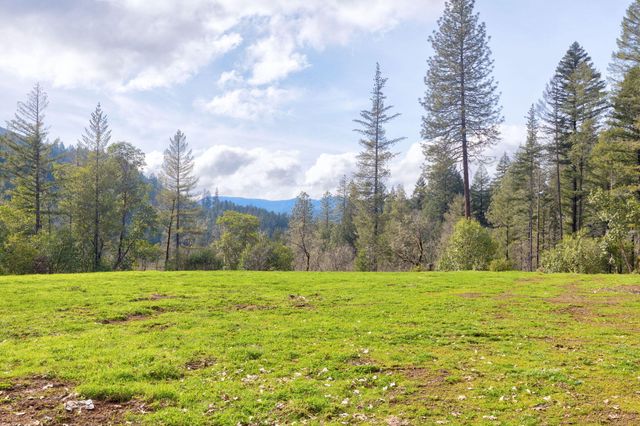 11260 Redwood Highway, Wilderville, OR 97543