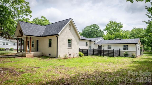 1225 Old Charlotte Road SW, Concord, NC 28027