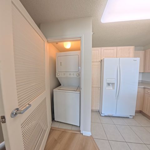 1720 Maple Avenue 2170, Evanston, IL 60201