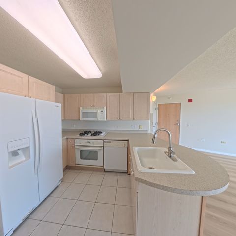 1720 Maple Avenue 2170, Evanston, IL 60201