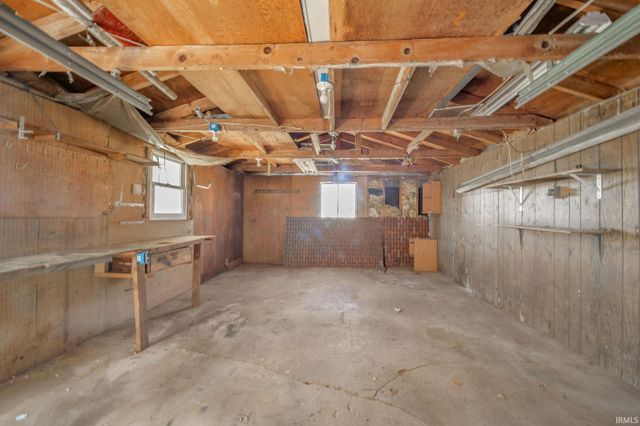 3031 Brentwood Road, New Castle, IN 47362