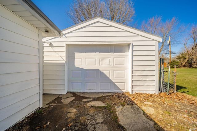 3031 Brentwood Road, New Castle, IN 47362