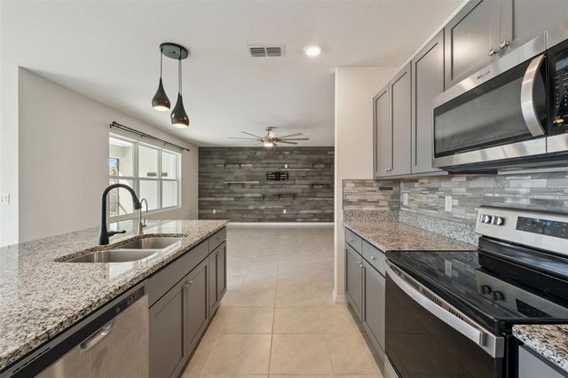 866 BAYLOR DRIVE, Deltona, FL 32725