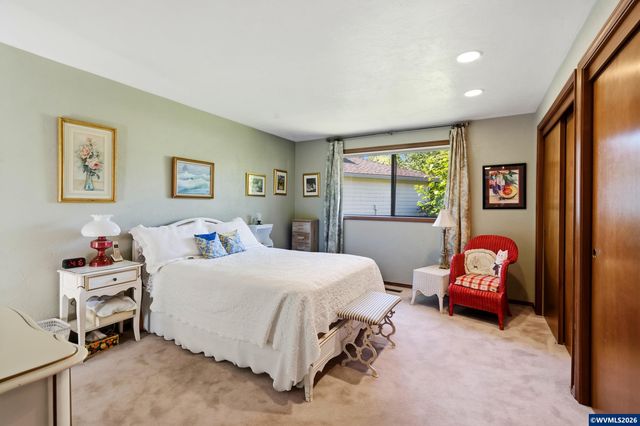2930 Cedarwood Ct SE, Albany, OR 97322