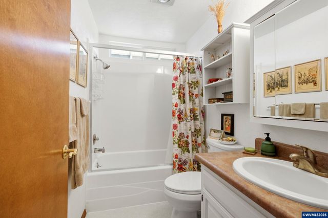 2930 Cedarwood Ct SE, Albany, OR 97322