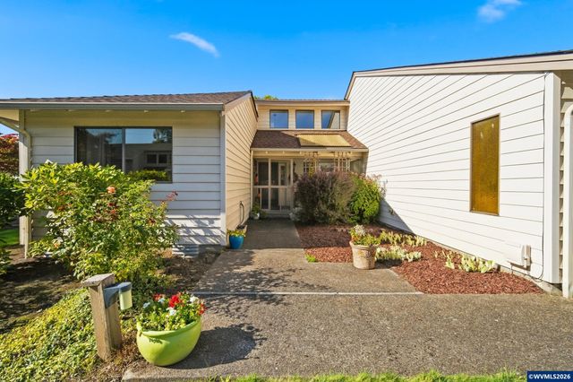 2930 Cedarwood Ct SE, Albany, OR 97322