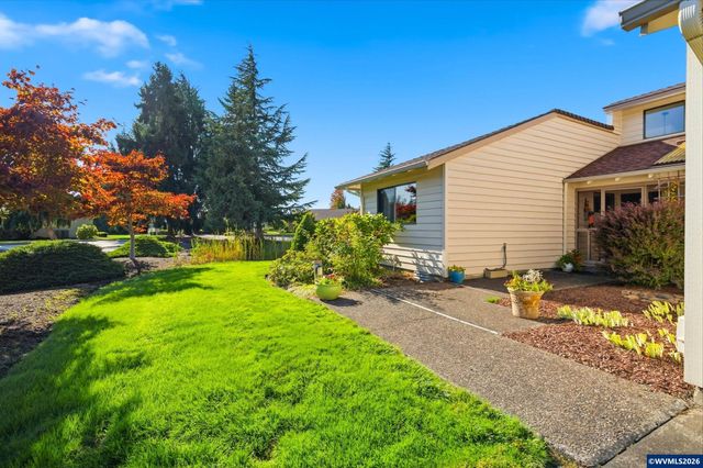 2930 Cedarwood Ct SE, Albany, OR 97322