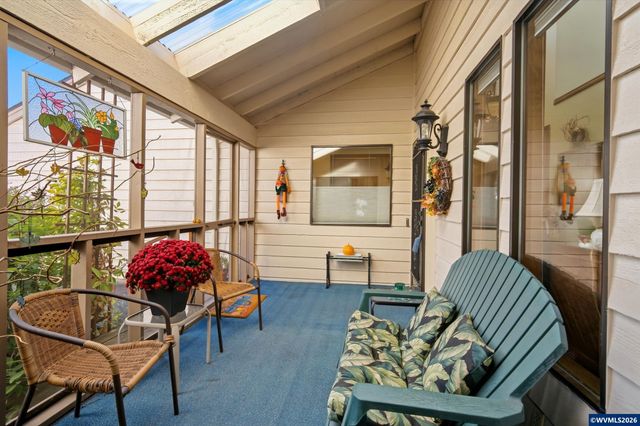 2930 Cedarwood Ct SE, Albany, OR 97322