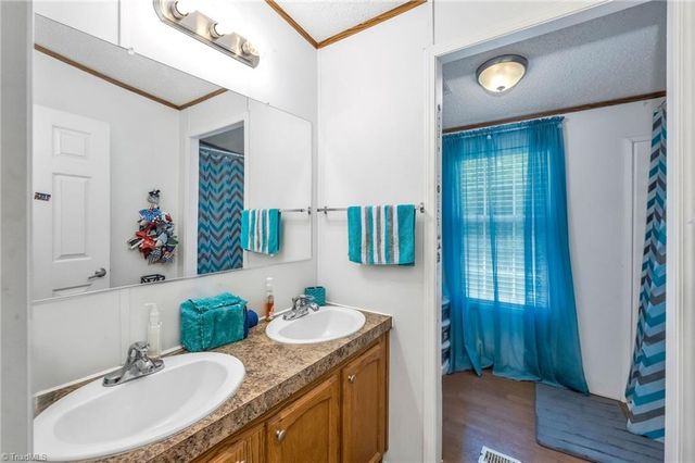 1089 Austin Little Mountain Road, Ronda, NC 28670