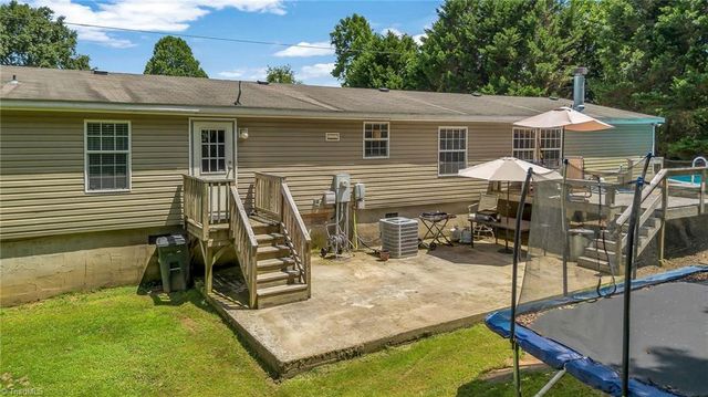 1089 Austin Little Mountain Road, Ronda, NC 28670