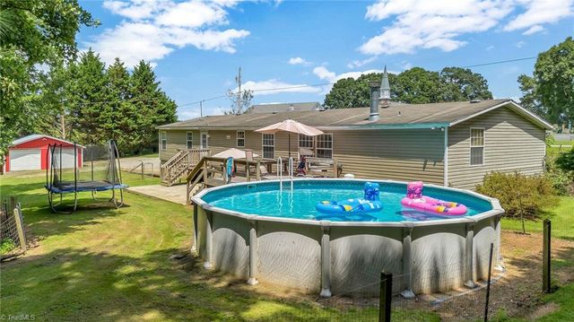1089 Austin Little Mountain Road, Ronda, NC 28670