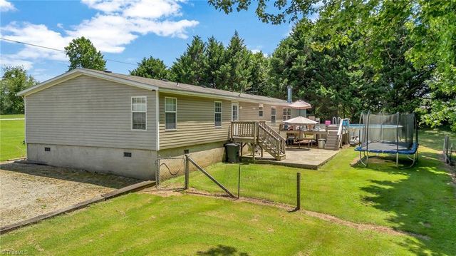 1089 Austin Little Mountain Road, Ronda, NC 28670