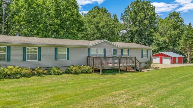 1089 Austin Little Mountain Road, Ronda, NC 28670