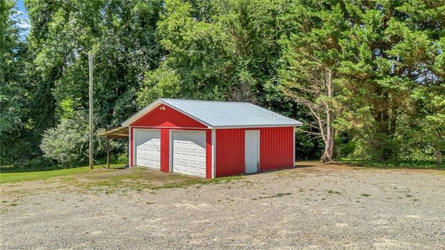 1089 Austin Little Mountain Road, Ronda, NC 28670