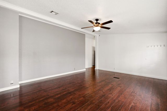 1995 Calle Cristo, Santa Fe, NM 87507